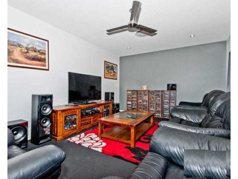 1 Smudgee Close, Narangba QLD 4504