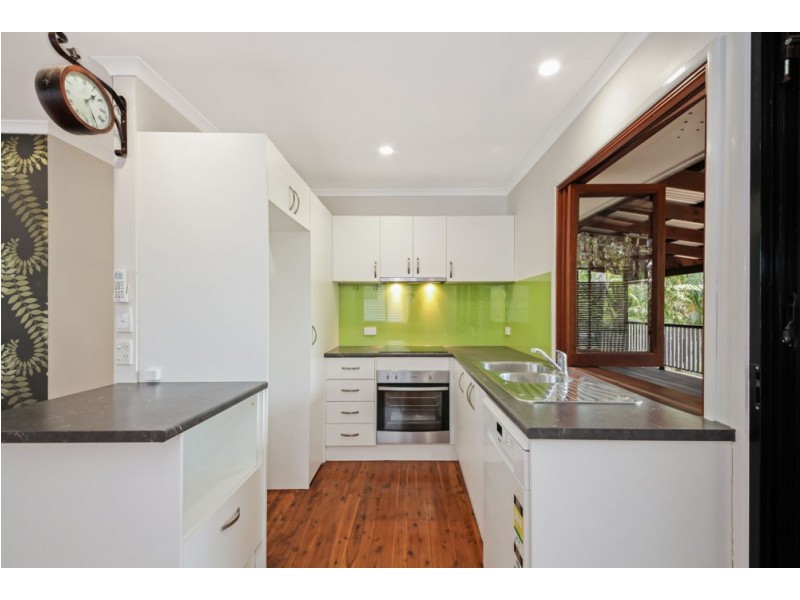 39 Leitchs Road South, Albany Creek QLD 4035