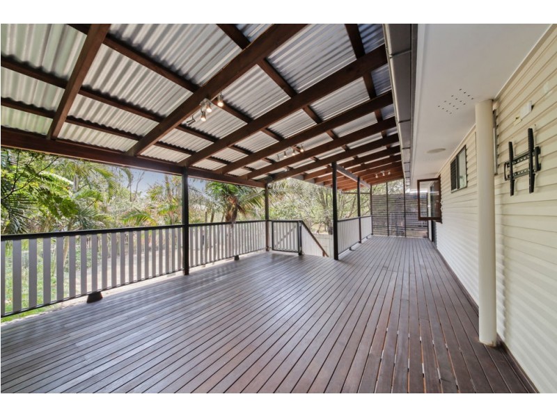 39 Leitchs Road South, Albany Creek QLD 4035