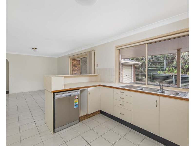 1 Lark Court, Albany Creek QLD 4035