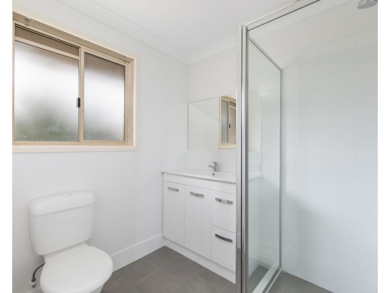 1 Lark Court, Albany Creek QLD 4035