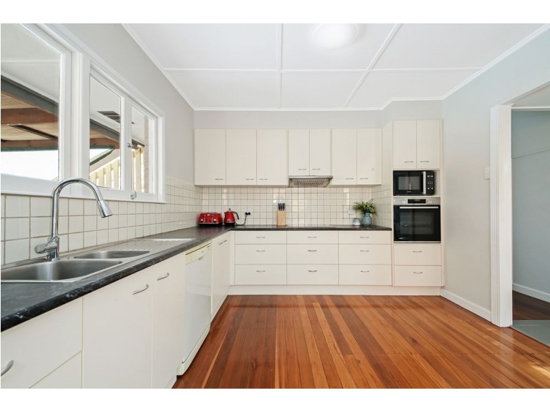 31 Nevin Street, Aspley QLD 4034