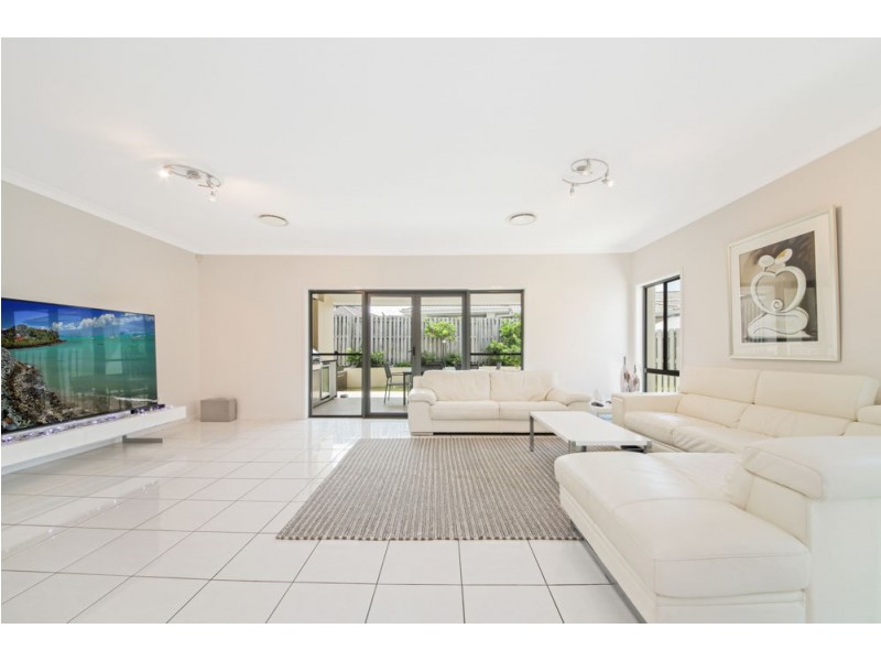 51 Petrie Crescent, Aspley QLD 4034