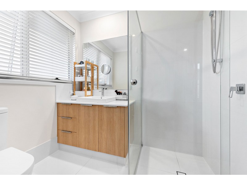 13 Flinders Circuit, Fitzgibbon QLD 4018