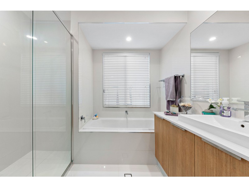 13 Flinders Circuit, Fitzgibbon QLD 4018