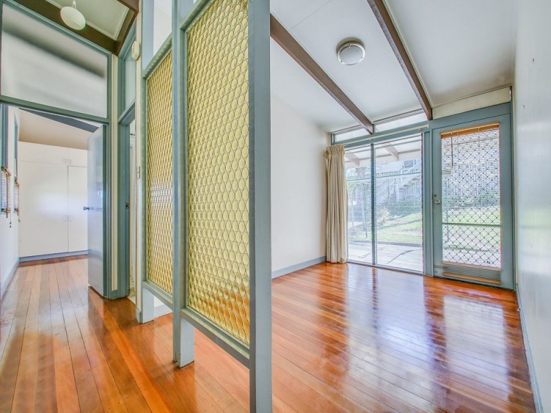 71 Maundrell Terrace, Chermside West QLD 4032