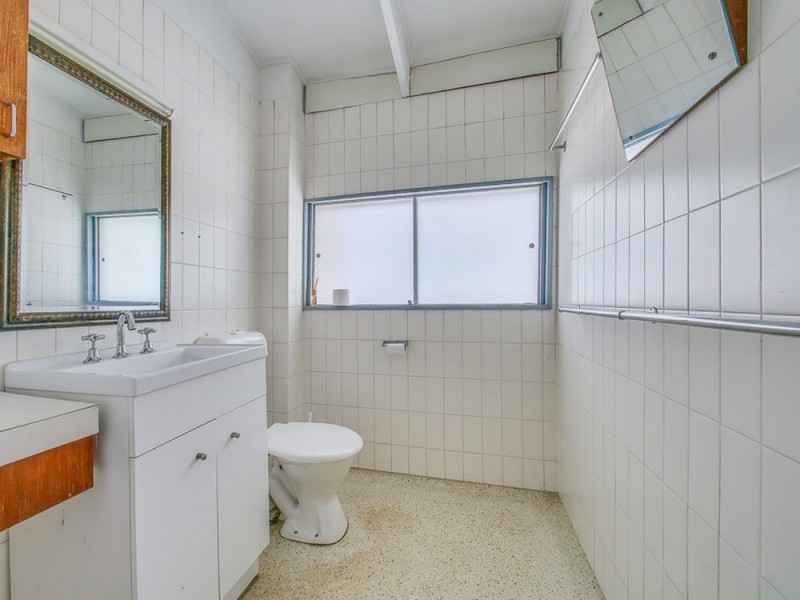 71 Maundrell Terrace, Chermside West QLD 4032