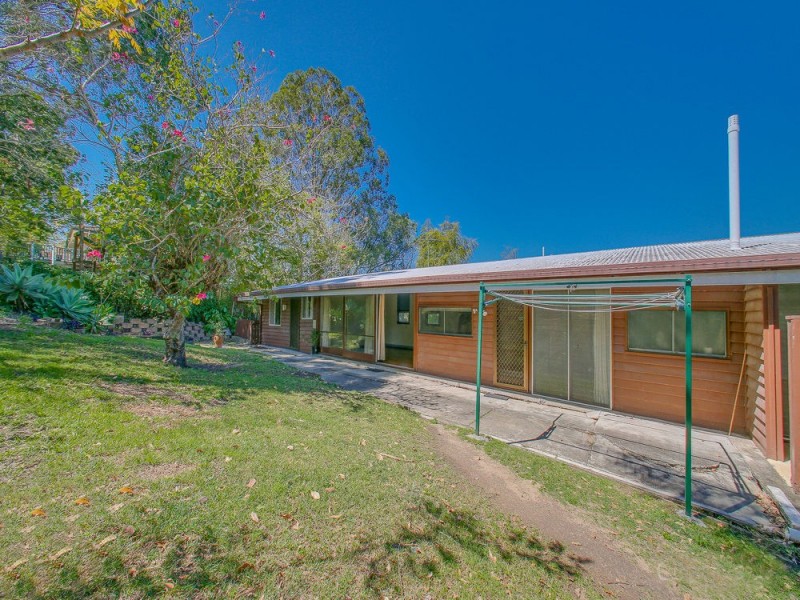 71 Maundrell Terrace, Chermside West QLD 4032