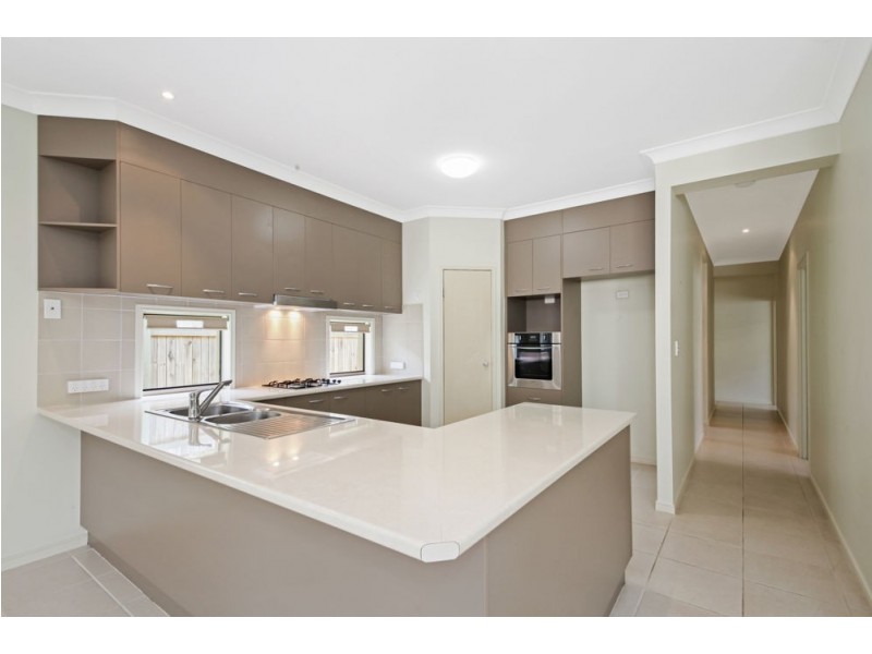 6 Millettia Close, North Lakes QLD 4509