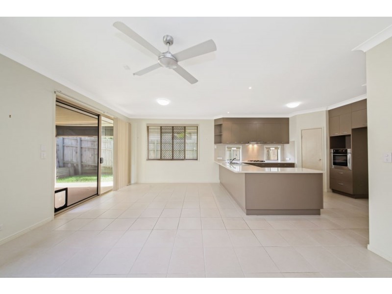 6 Millettia Close, North Lakes QLD 4509