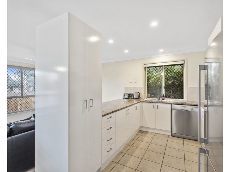 38 Azalea Crescent, Fitzgibbon QLD 4018