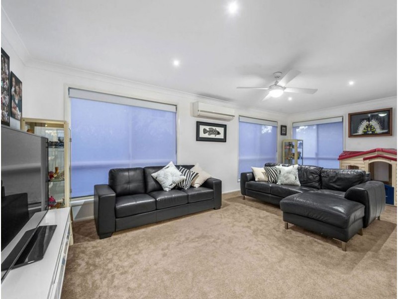 49 Queens Circuit, Geebung QLD 4034