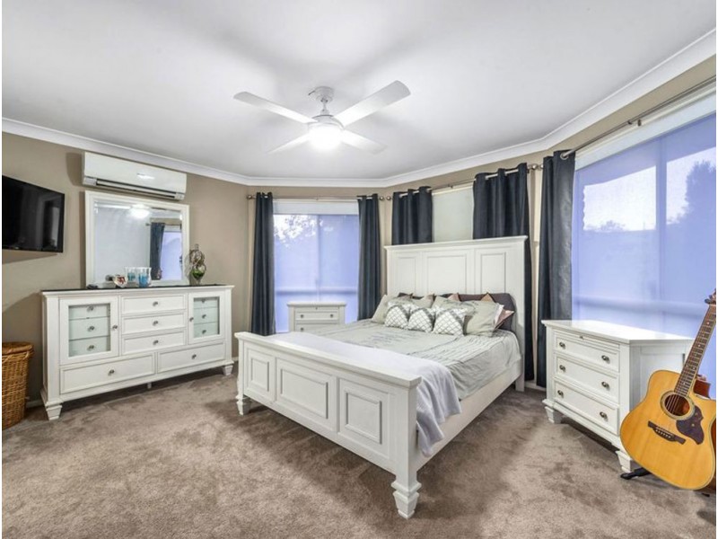 49 Queens Circuit, Geebung QLD 4034