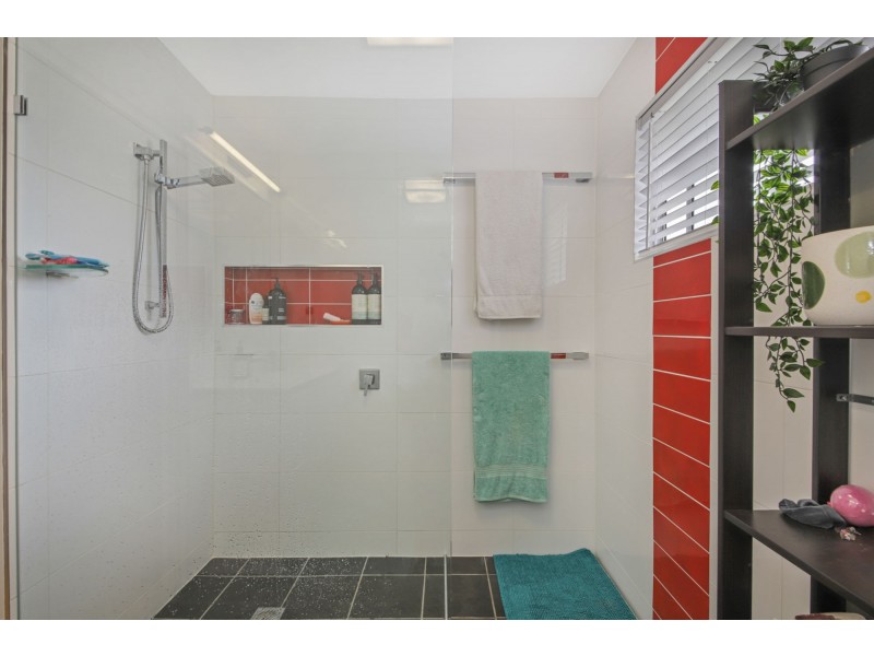 17 Murphy Road, Zillmere QLD 4034