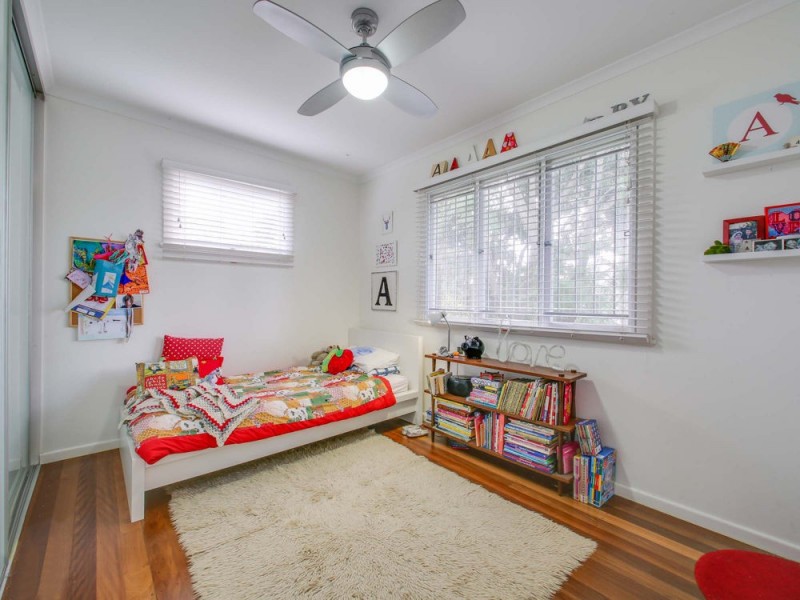 23 Geraldine Street, Wavell Heights QLD 4012