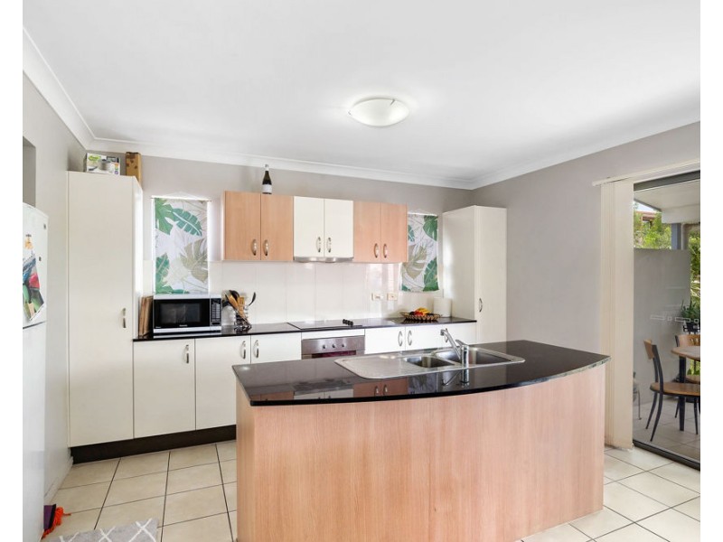 2/397 Rode Road, Chermside QLD 4032