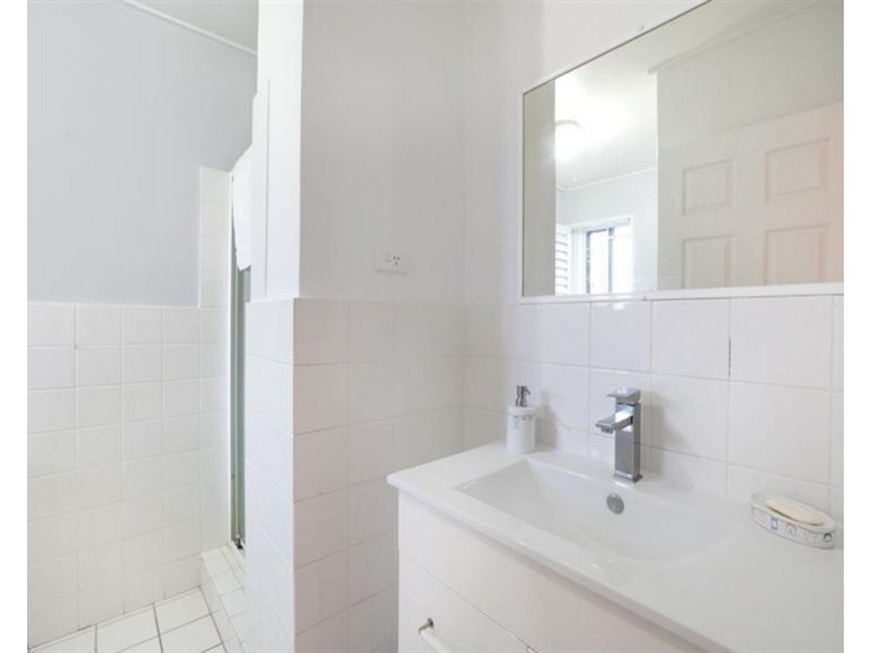 2/66 Junction Road, Clayfield QLD 4011