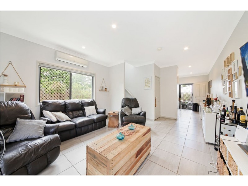 1-4/21 Myles Street, Lawnton QLD 4501