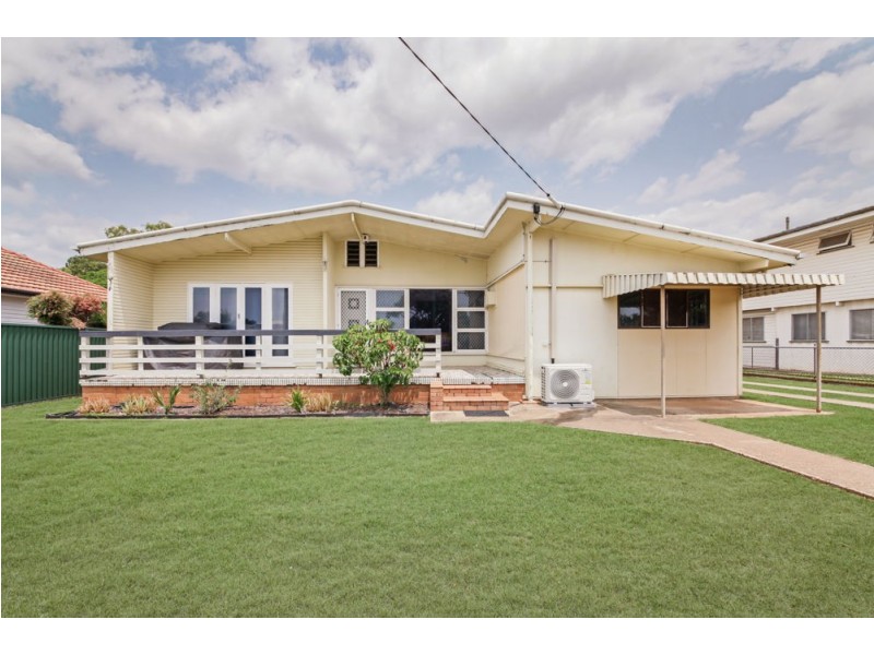 15 Spencer Street, Lawnton QLD 4501