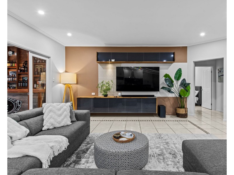 22 Ontario Crescent, Narangba QLD 4504