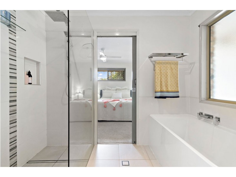 16 Magna Place, Bracken Ridge QLD 4017