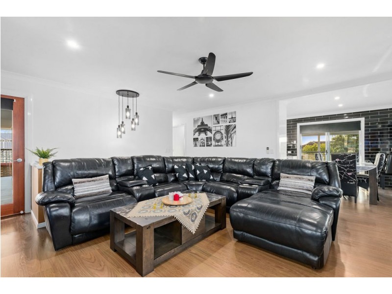 4 Pirramurra Street, Bracken Ridge QLD 4017