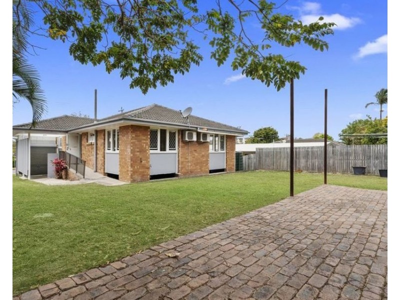 12 Myron Street, Chermside QLD 4032