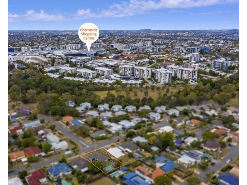 12 Myron Street, Chermside QLD 4032