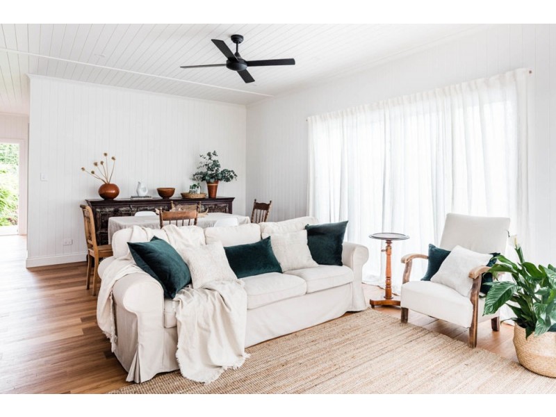 27 Albury Street, Deagon QLD 4017