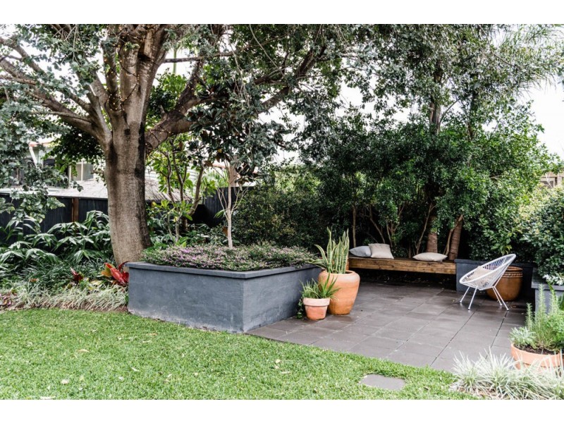 27 Albury Street, Deagon QLD 4017