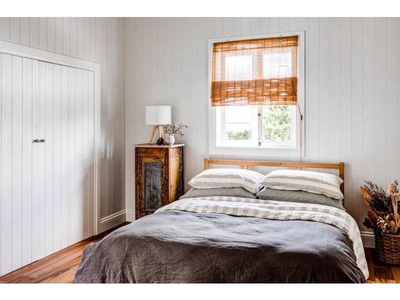 27 Albury Street, Deagon QLD 4017