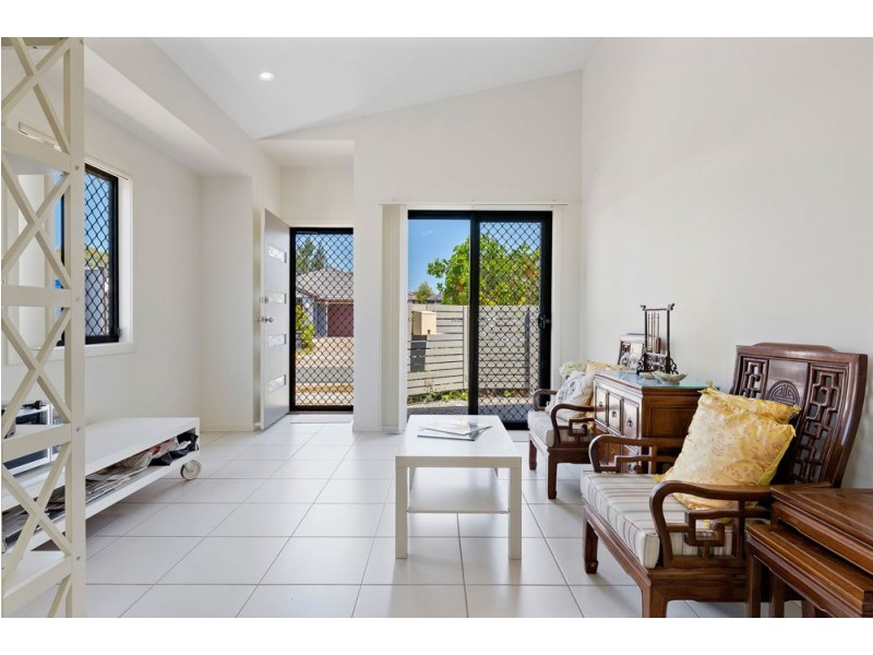 18 Blue Mountains Crescent, Fitzgibbon QLD 4018