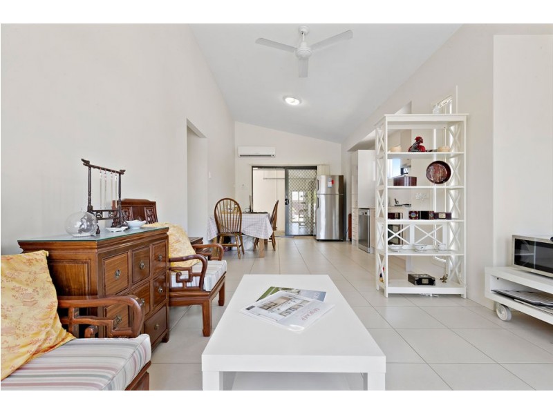 18 Blue Mountains Crescent, Fitzgibbon QLD 4018