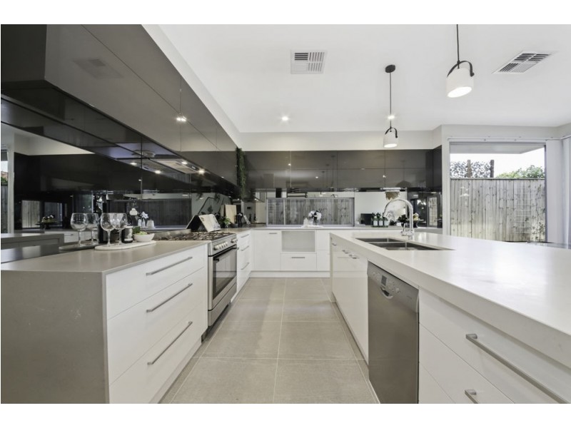 27A Rangeview Street, Aspley QLD 4034