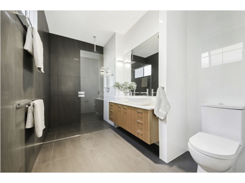 27A Rangeview Street, Aspley QLD 4034