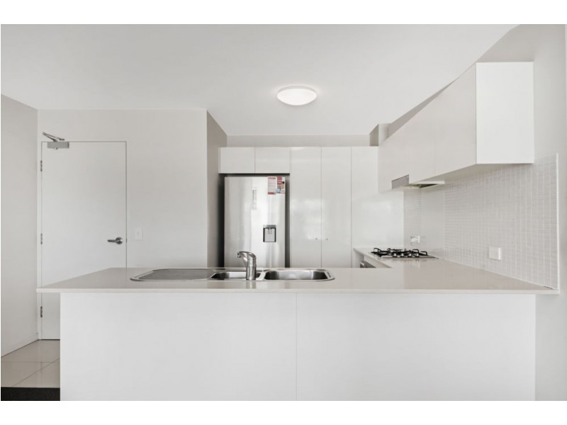 402/15-17 Playfield Street, Chermside QLD 4032