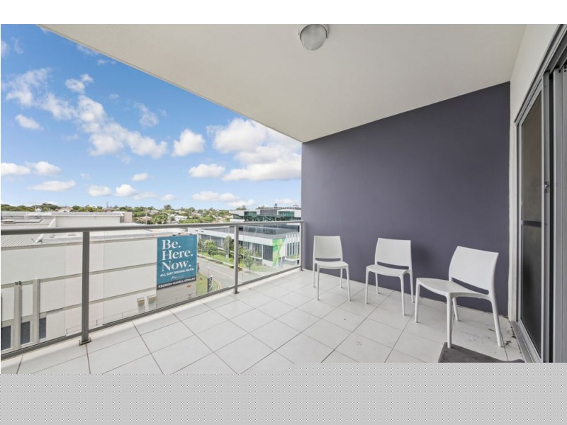 402/15-17 Playfield Street, Chermside QLD 4032