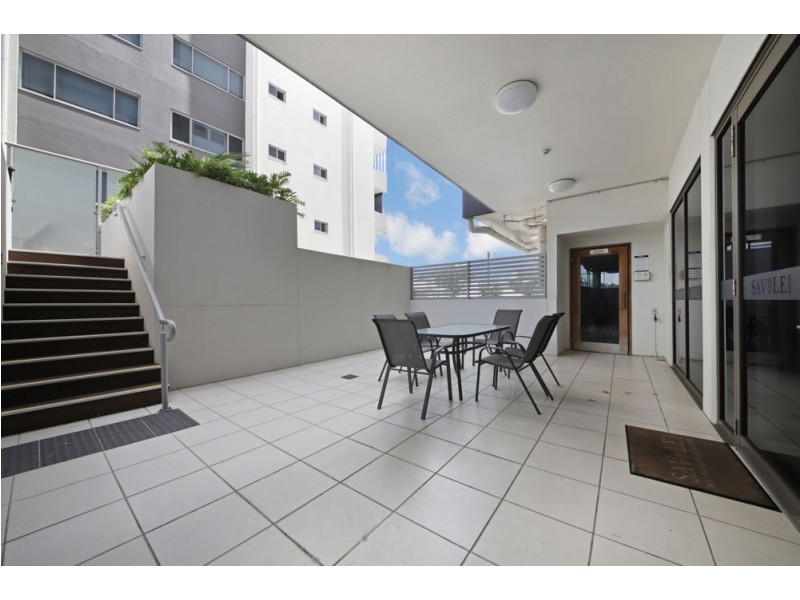 402/15-17 Playfield Street, Chermside QLD 4032