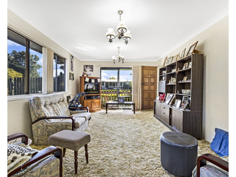 37 Nuttall Street, Lawnton QLD 4501