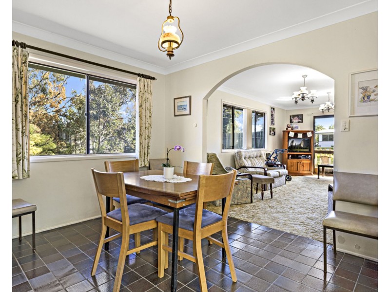 37 Nuttall Street, Lawnton QLD 4501