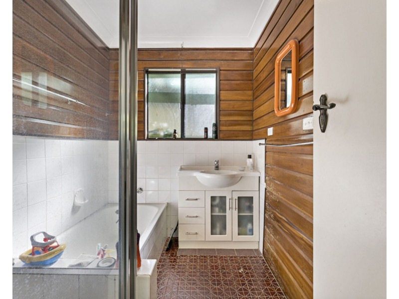 37 Nuttall Street, Lawnton QLD 4501