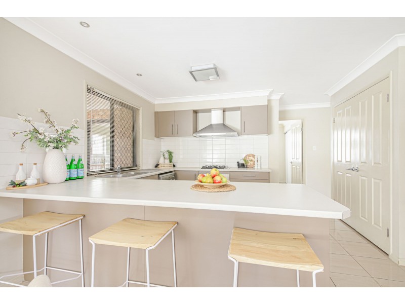 12 Caribou Crescent, Fitzgibbon QLD 4018