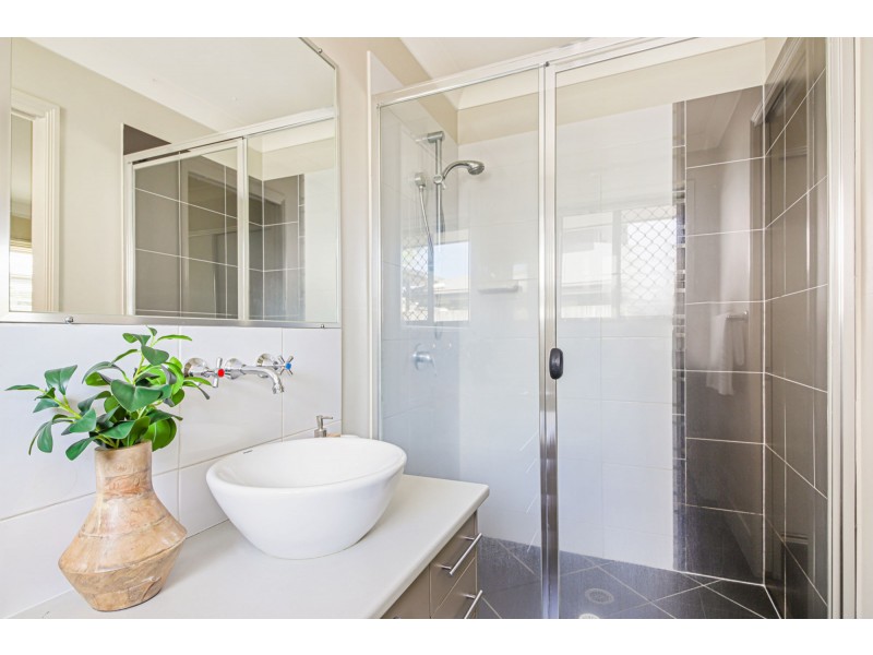 12 Caribou Crescent, Fitzgibbon QLD 4018