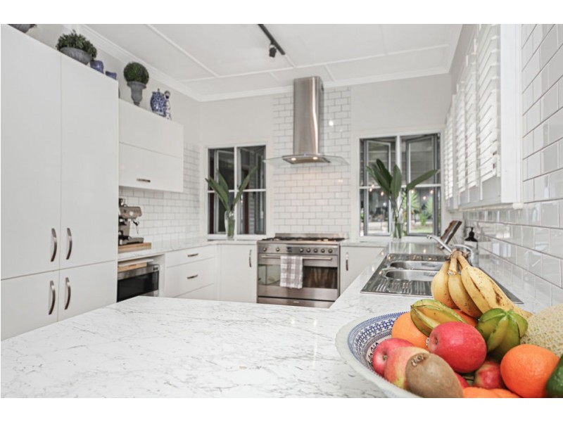 2 Lentz Street, Geebung QLD 4034