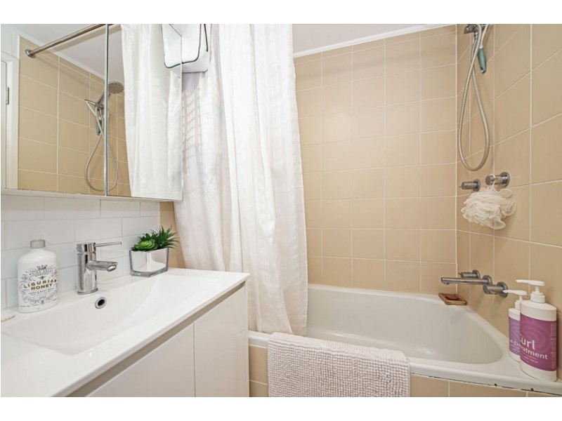 2 Lentz Street, Geebung QLD 4034