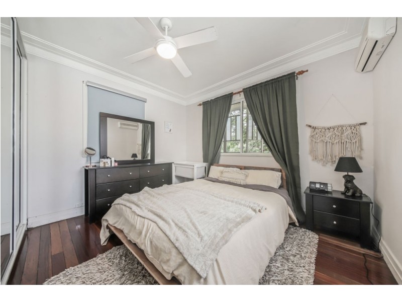 99 Silvan Road, Deagon QLD 4017