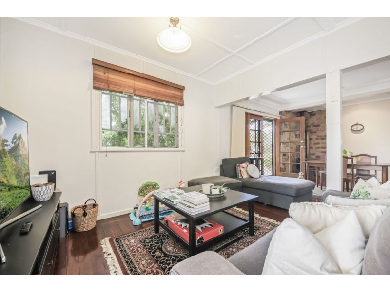 99 Silvan Road, Deagon QLD 4017