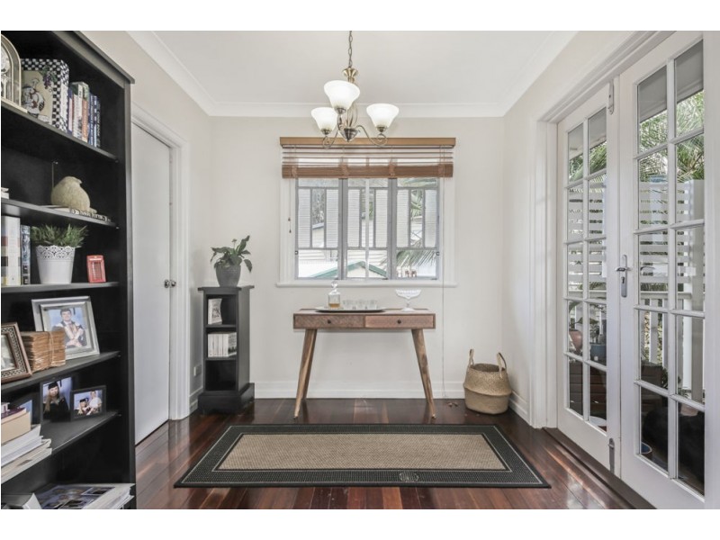 99 Silvan Road, Deagon QLD 4017