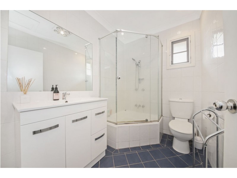 99 Silvan Road, Deagon QLD 4017