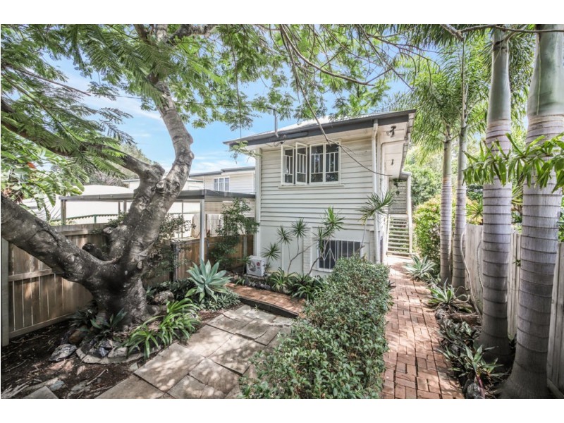 99 Silvan Road, Deagon QLD 4017